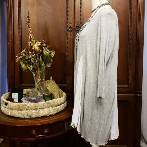 🧿 Flowy Tunic Dress w/Sheer Panel - Picture 2 of 6